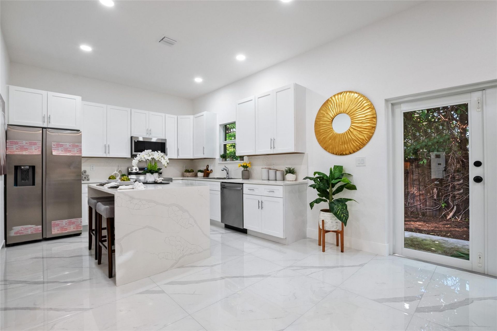 2407 NW 8 Street, Fort Lauderdale, FL 33311 Photo