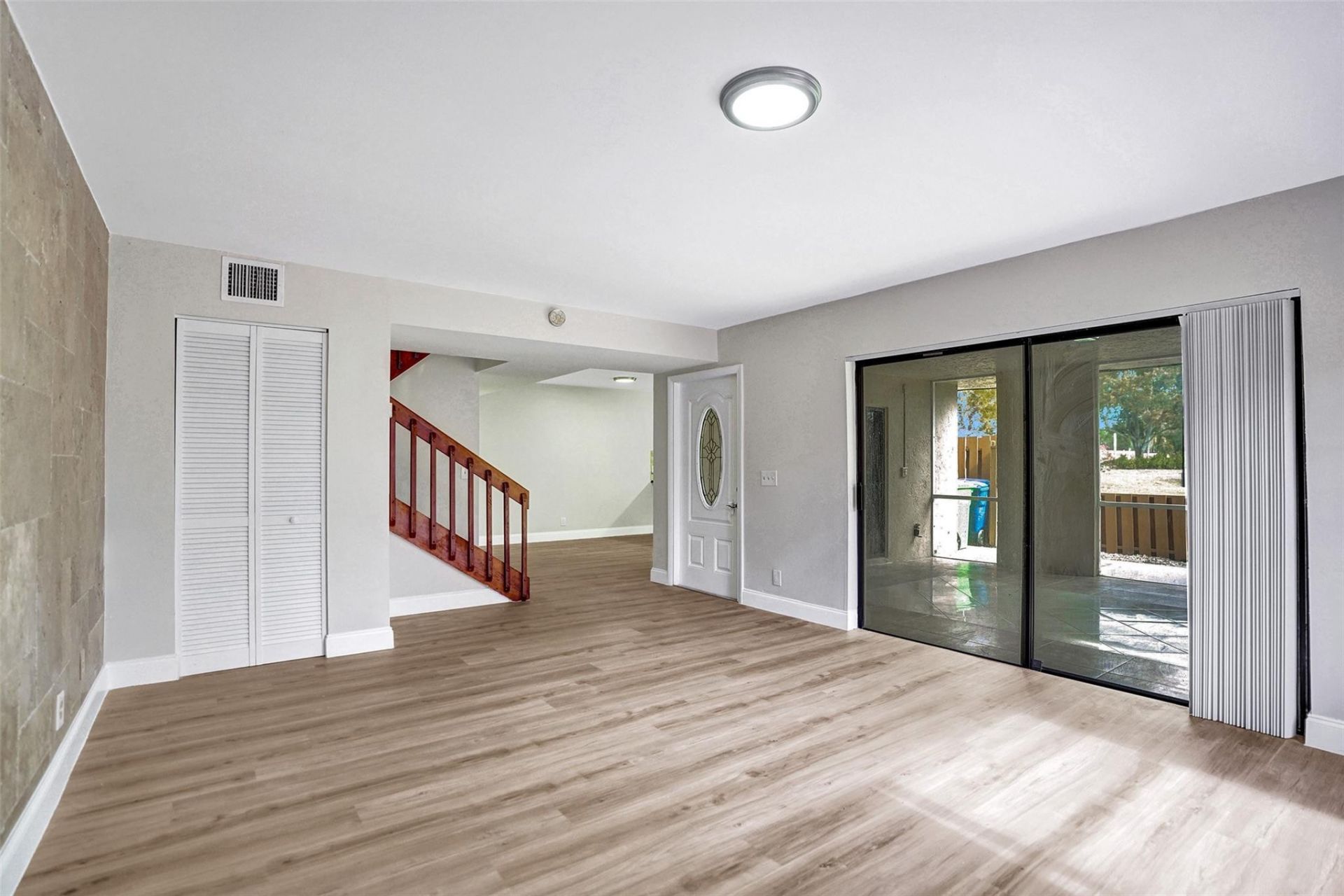 4872 NW 95th Avenue, Sunrise, FL 33351 Photo