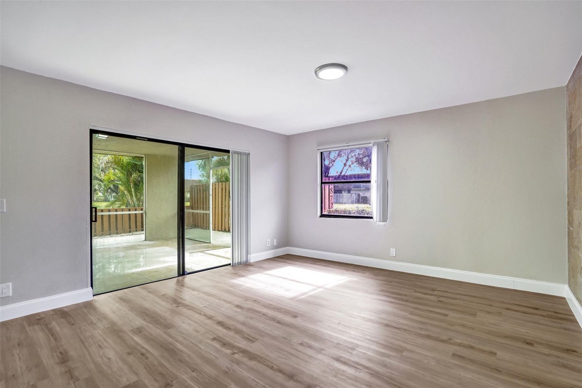 4872 NW 95th Avenue, Sunrise, FL 33351 Photo