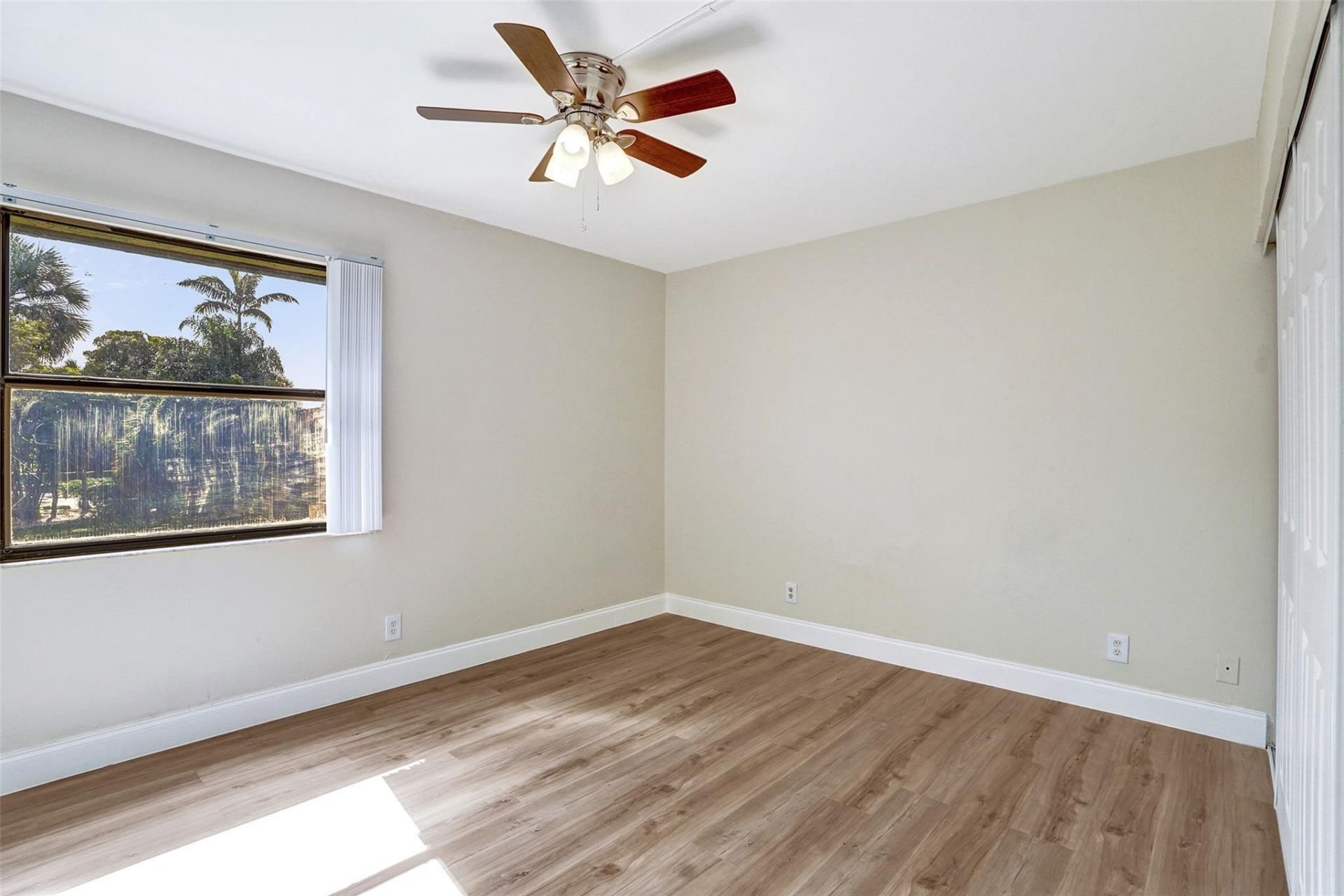 4872 NW 95th Avenue, Sunrise, FL 33351 Photo