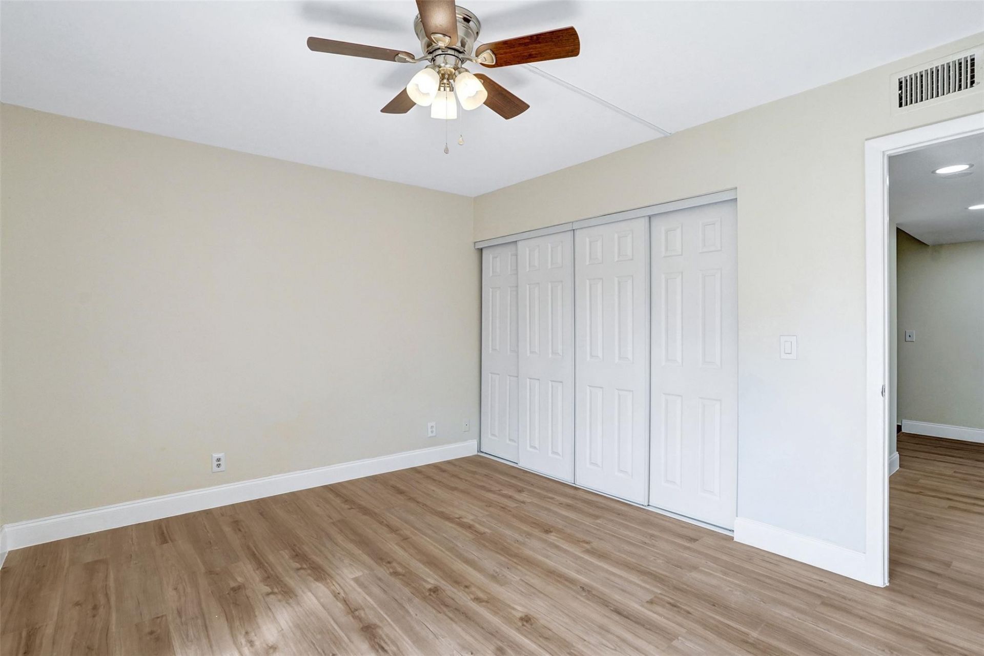 4872 NW 95th Avenue, Sunrise, FL 33351 Photo