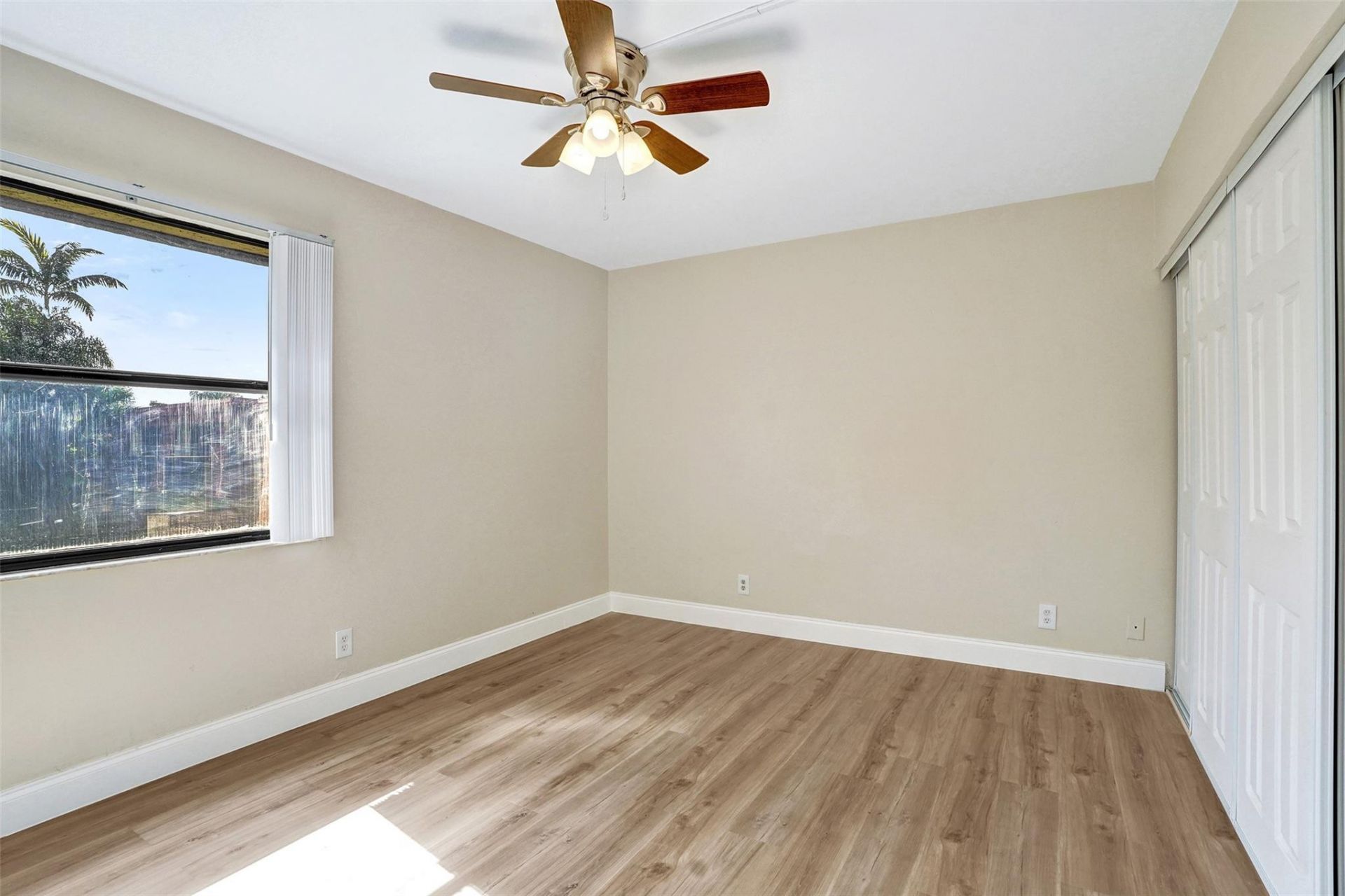 4872 NW 95th Avenue, Sunrise, FL 33351 Photo