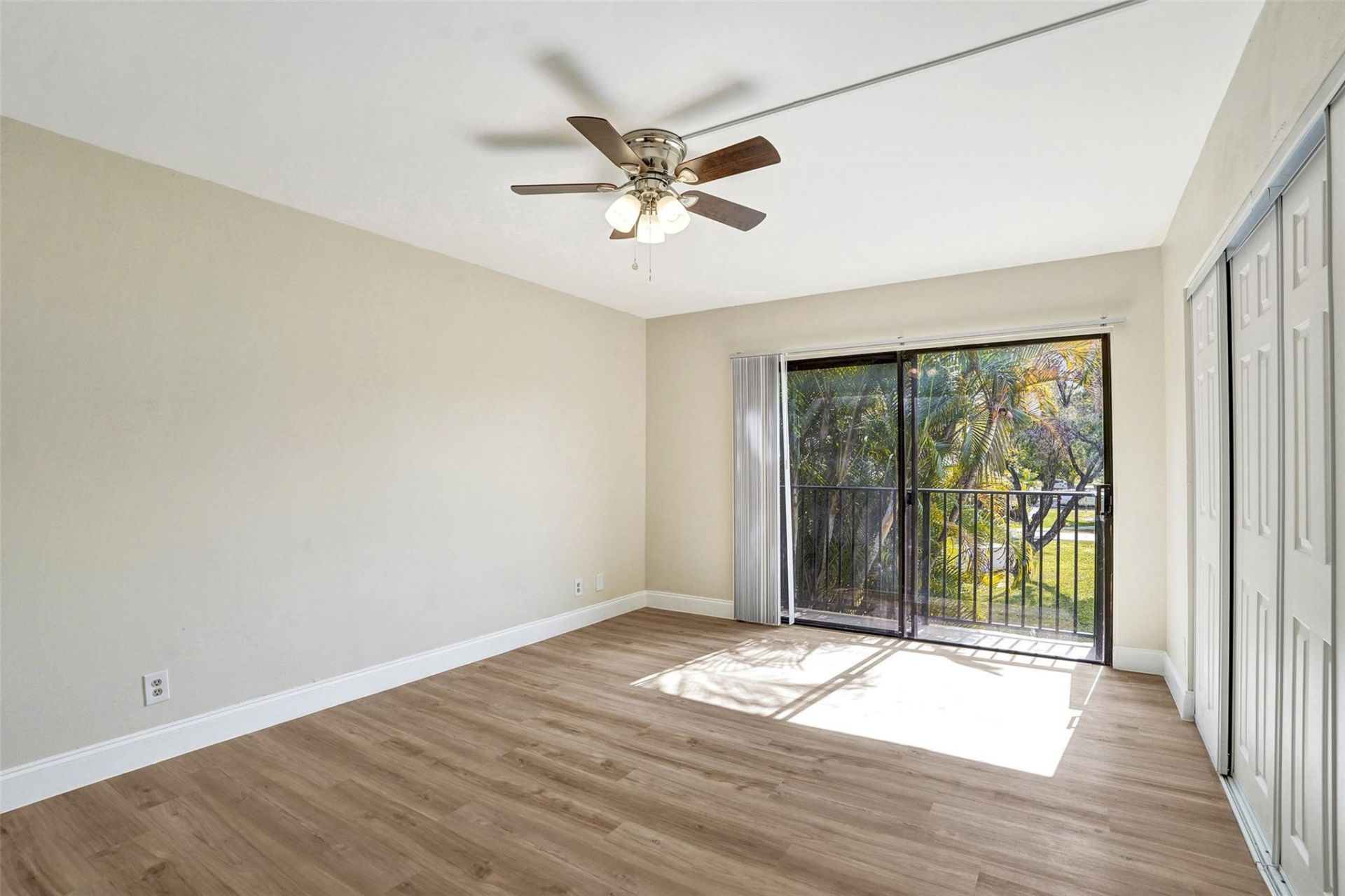 4872 NW 95th Avenue, Sunrise, FL 33351 Photo