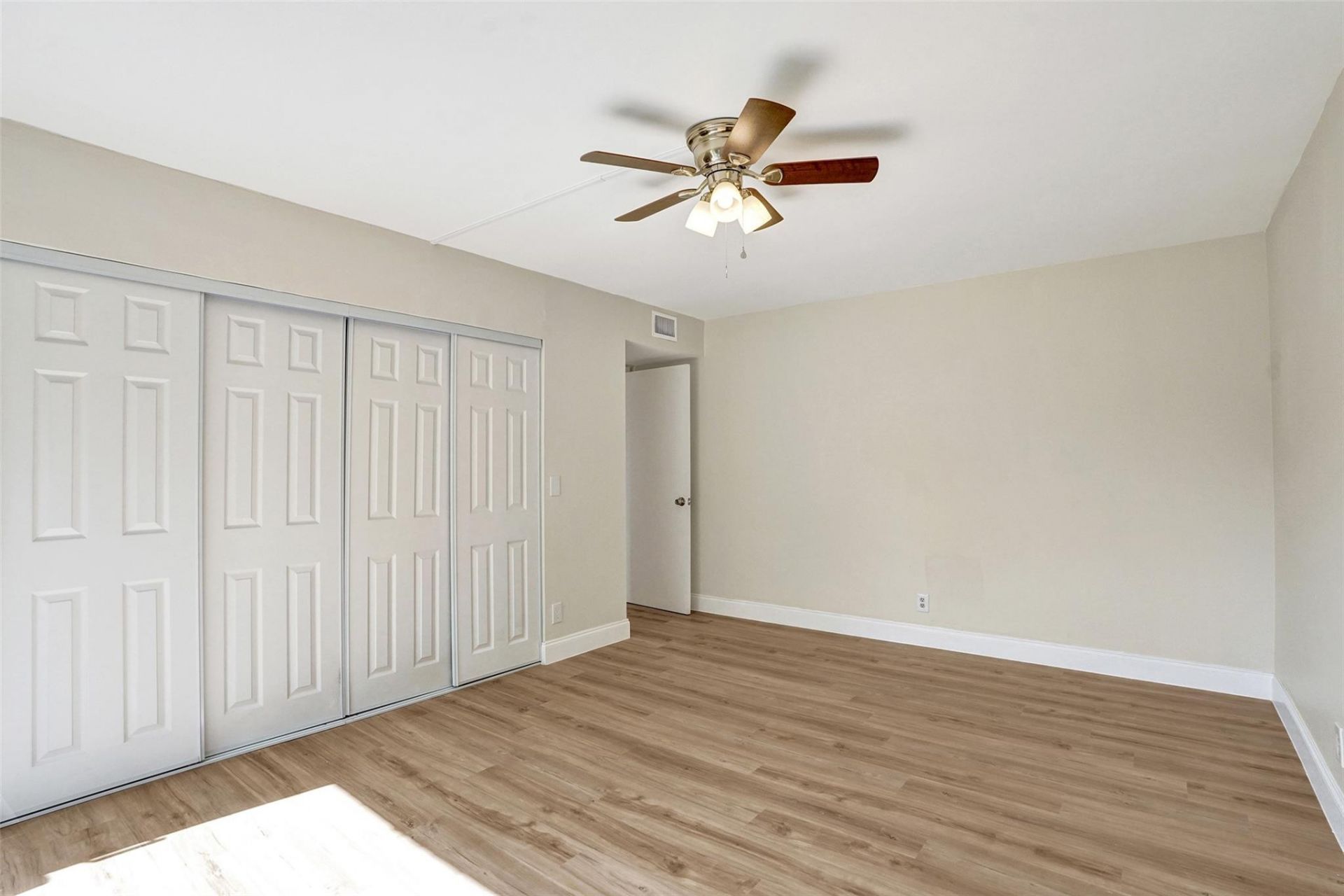 4872 NW 95th Avenue, Sunrise, FL 33351 Photo