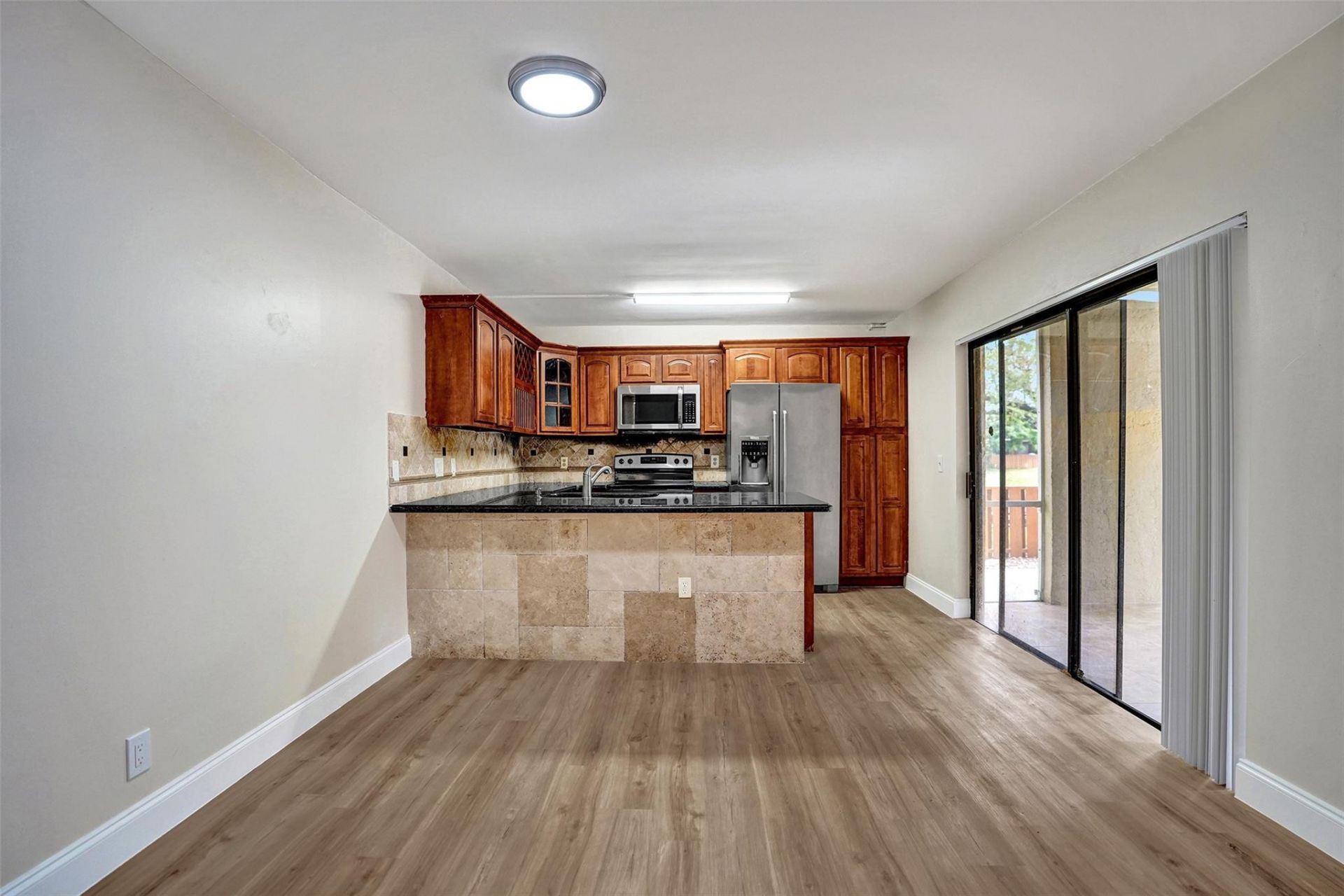 4872 NW 95th Avenue, Sunrise, FL 33351 Photo