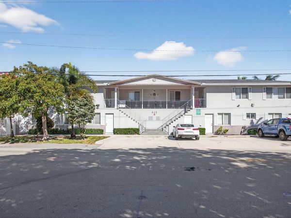 825 NE 6th Street, Unit 1-7, Fort Lauderdale, FL 33304