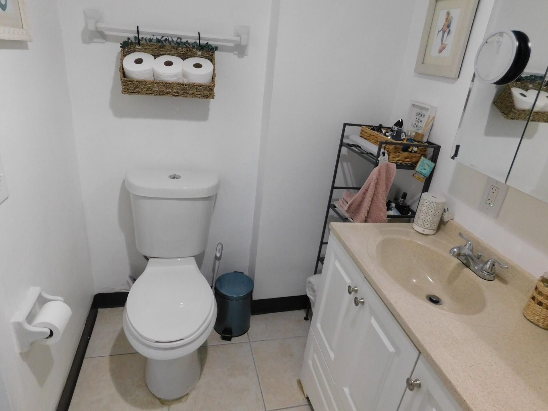 825 NE 6th Street, Unit 1-7, Fort Lauderdale, FL 33304 Photo