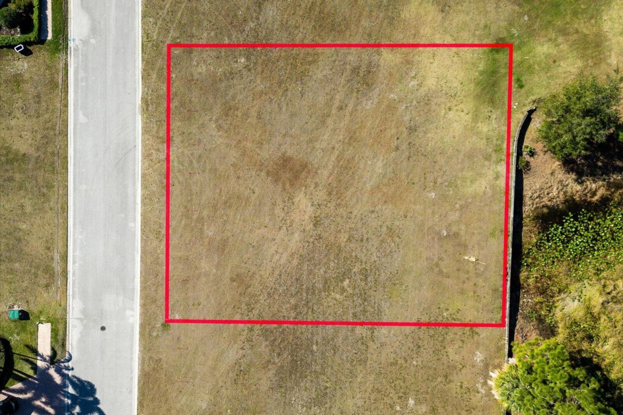 107 SE Rio Casarano, Port Saint Lucie, FL 34984 Photo