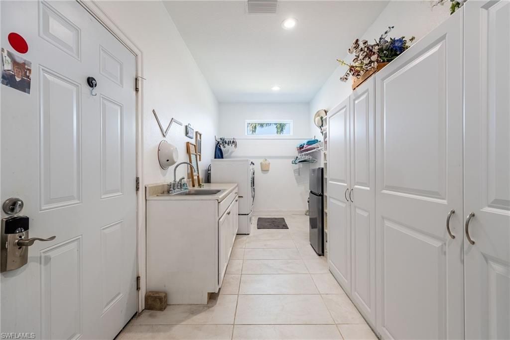 1309 NW 3rd Pl, Cape Coral, FL 33993 Photo