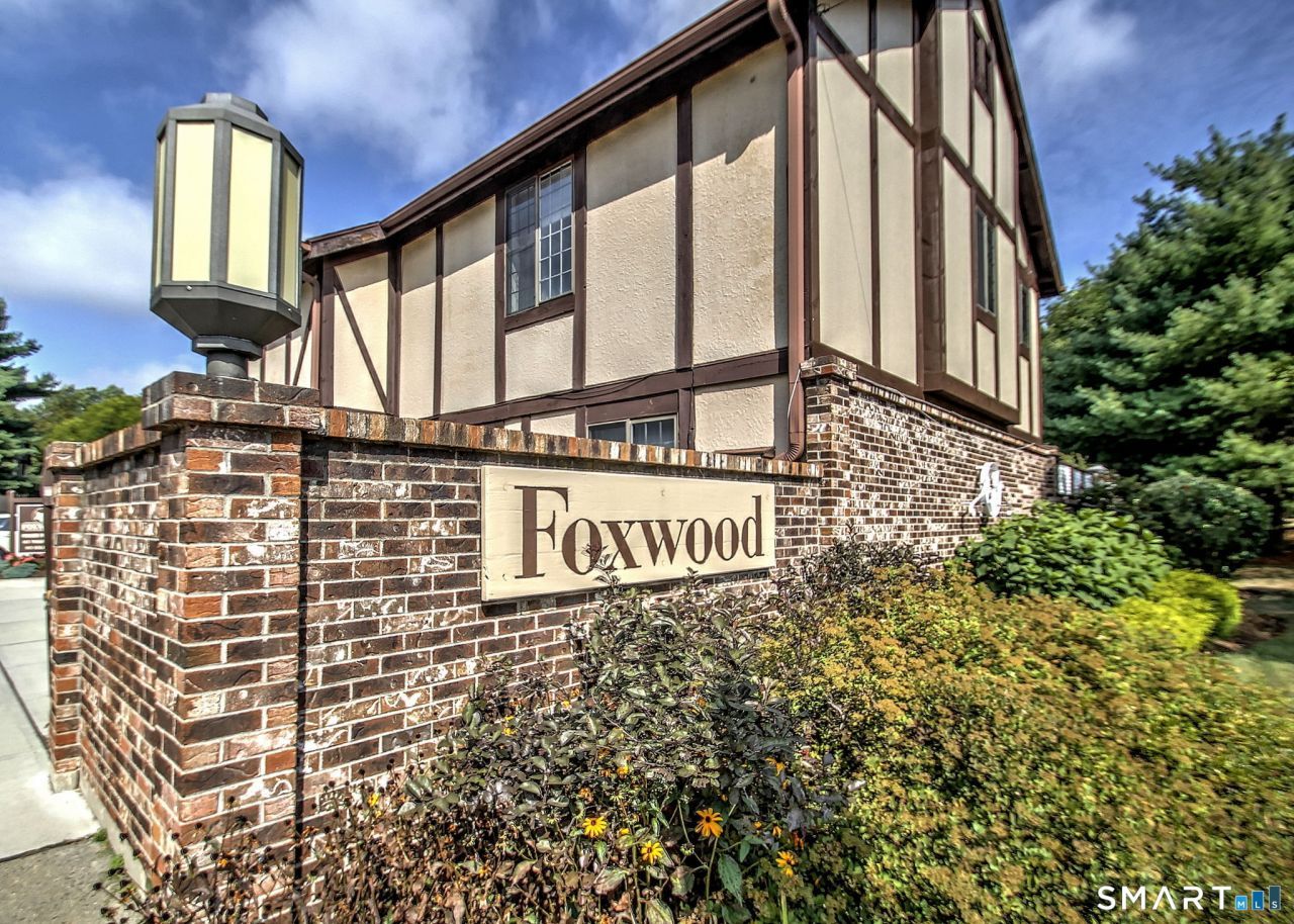 335 Foxwood, Unit 335, Milford, CT 06461 Main Photo