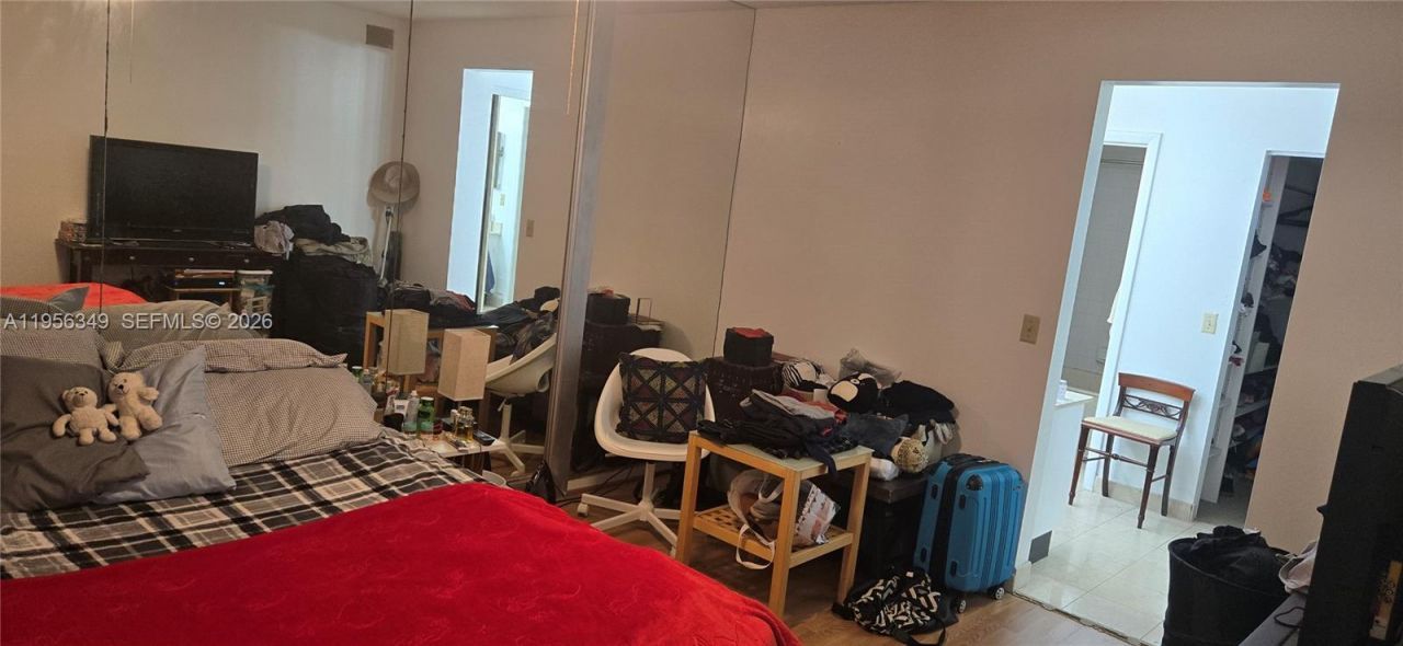 3564 Magellan Cir, Unit 211-1, Aventura, FL 33180 Photo