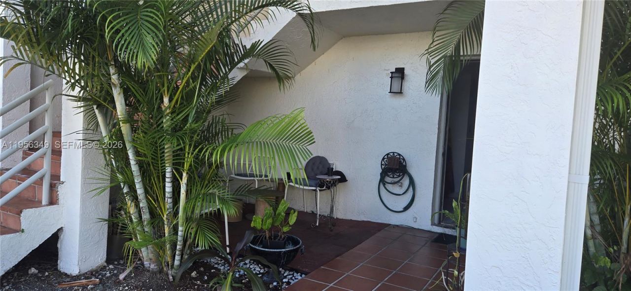 3564 Magellan Cir, Unit 211-1, Aventura, FL 33180 Photo