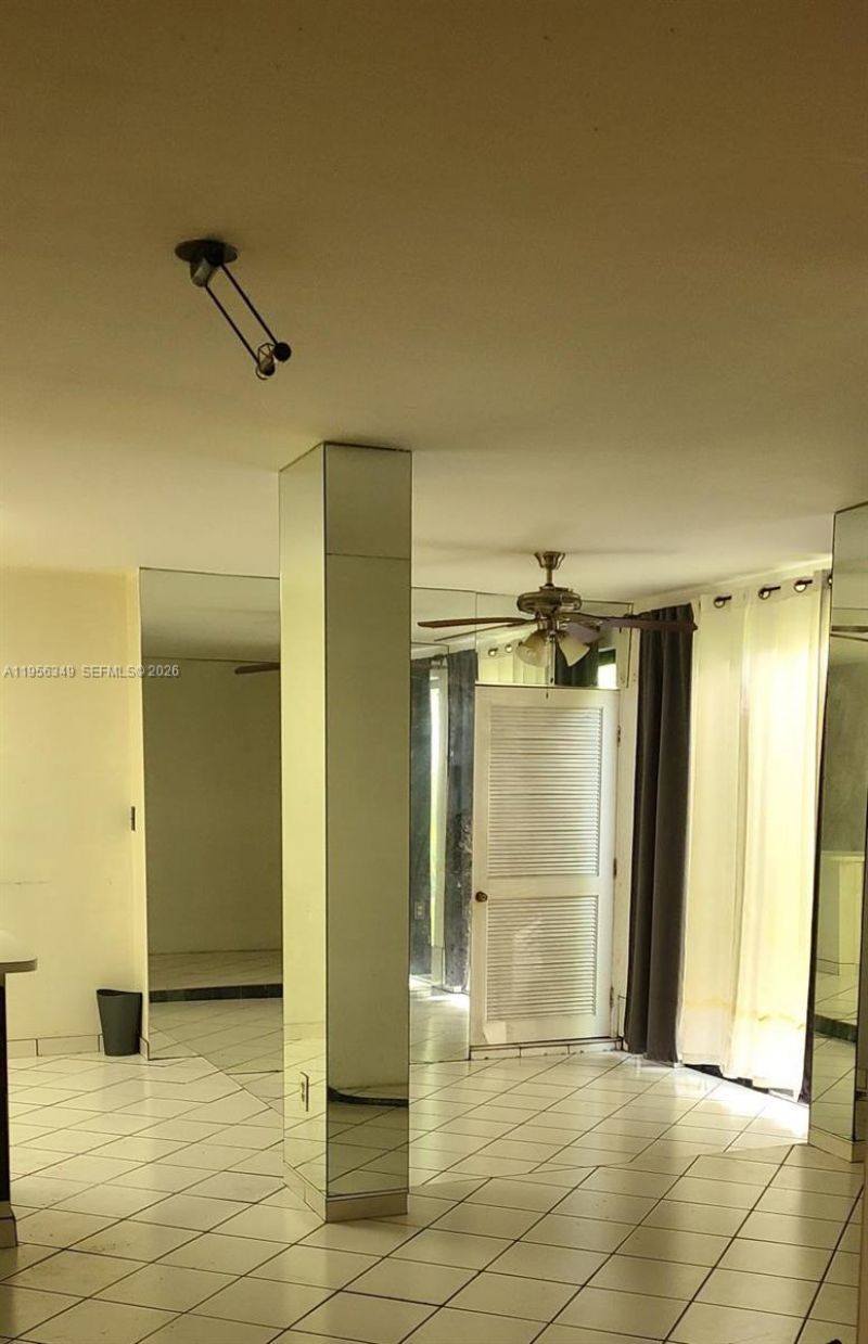 3564 Magellan Cir, Unit 211-1, Aventura, FL 33180 Photo