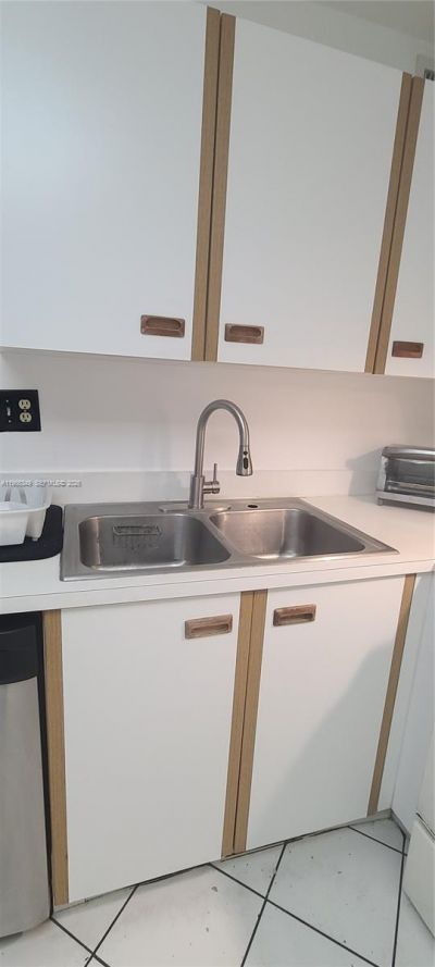 3564 Magellan Cir, Unit 211-1, Aventura, FL 33180 Photo