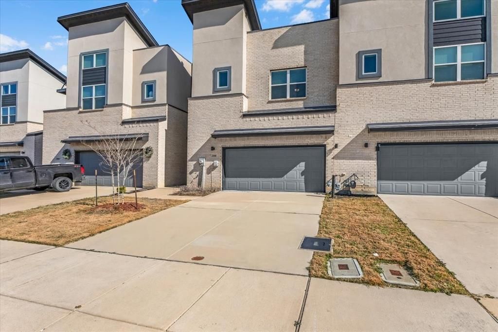 2000 Bethlehem Street, Irving, TX 75061 Main Photo