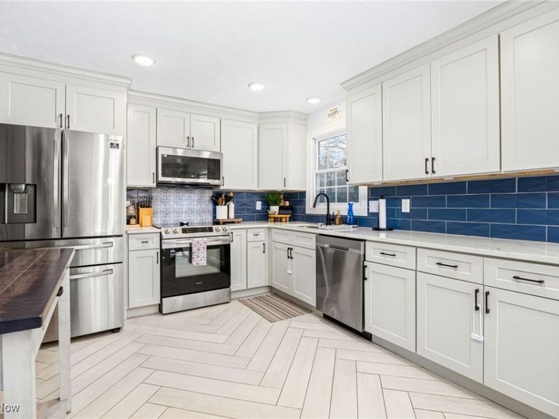 8975 Highland Drive, Westfield Center, OH 44251 Photo 15