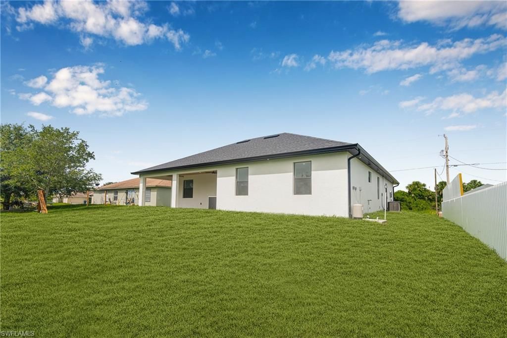 529 Kilgour Ave , Lehigh Acres, FL 33974 Photo