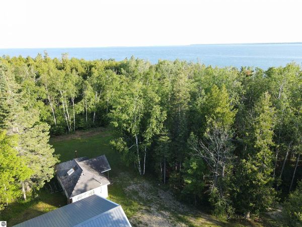 1550 Birch, Mackinaw, MI 49701