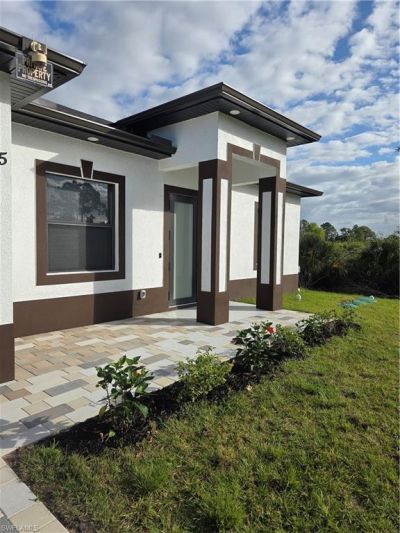 1145 Augusta St E, Lehigh Acres, FL 33974 Photo