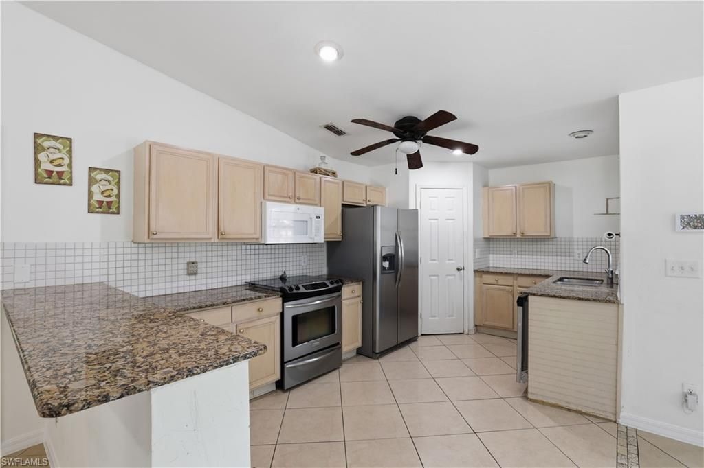 530 7th St Sw, Naples, FL 34117 Photo