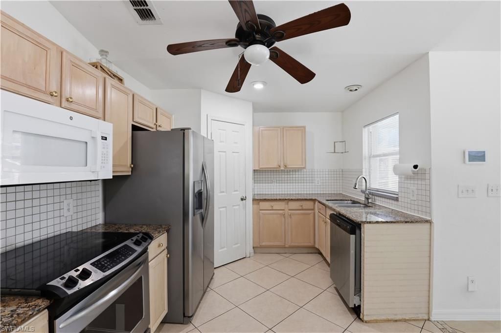 530 7th St Sw, Naples, FL 34117 Photo