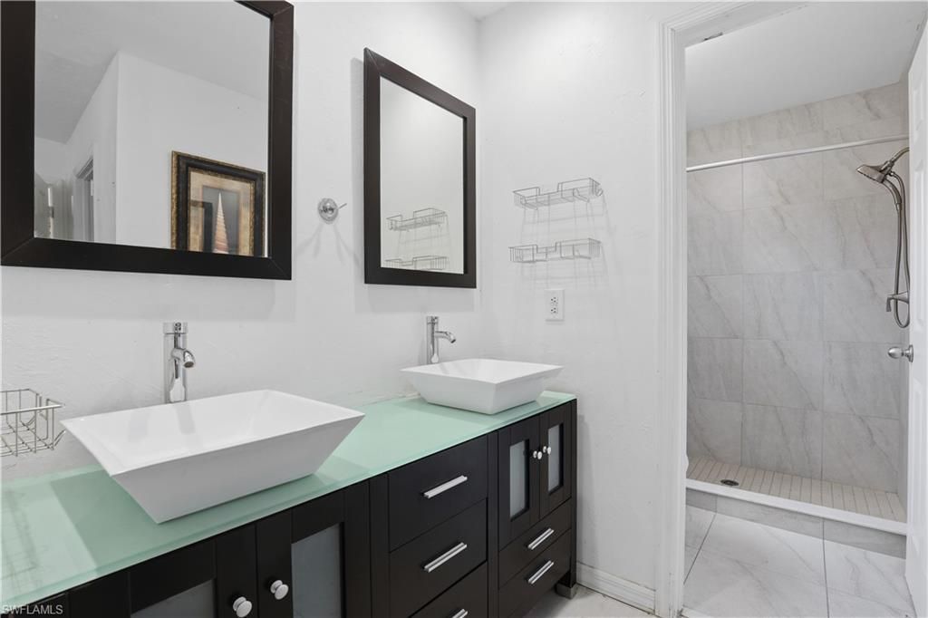 530 7th St Sw, Naples, FL 34117 Photo