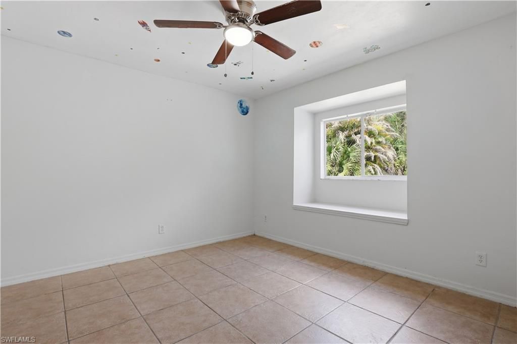 530 7th St Sw, Naples, FL 34117 Photo