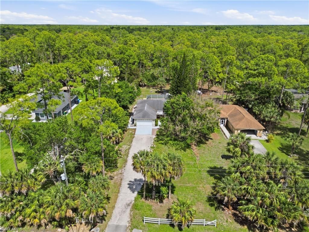 530 7th St Sw, Naples, FL 34117 Photo