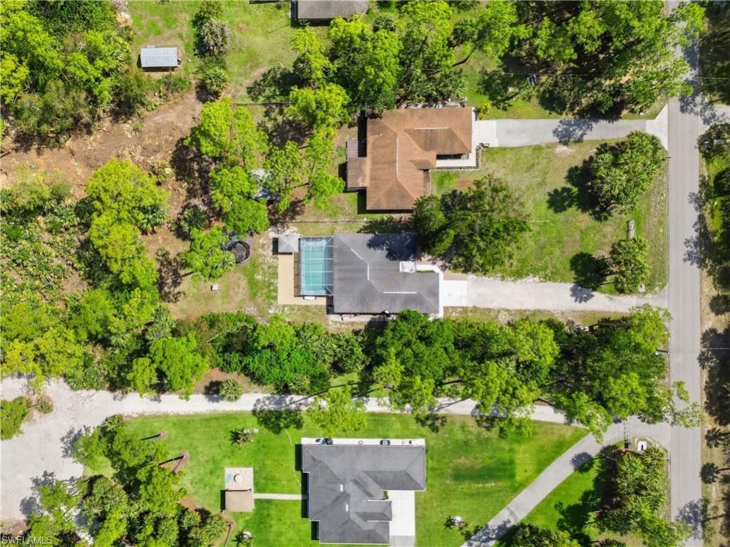 530 7th St Sw, Naples, FL 34117 Photo