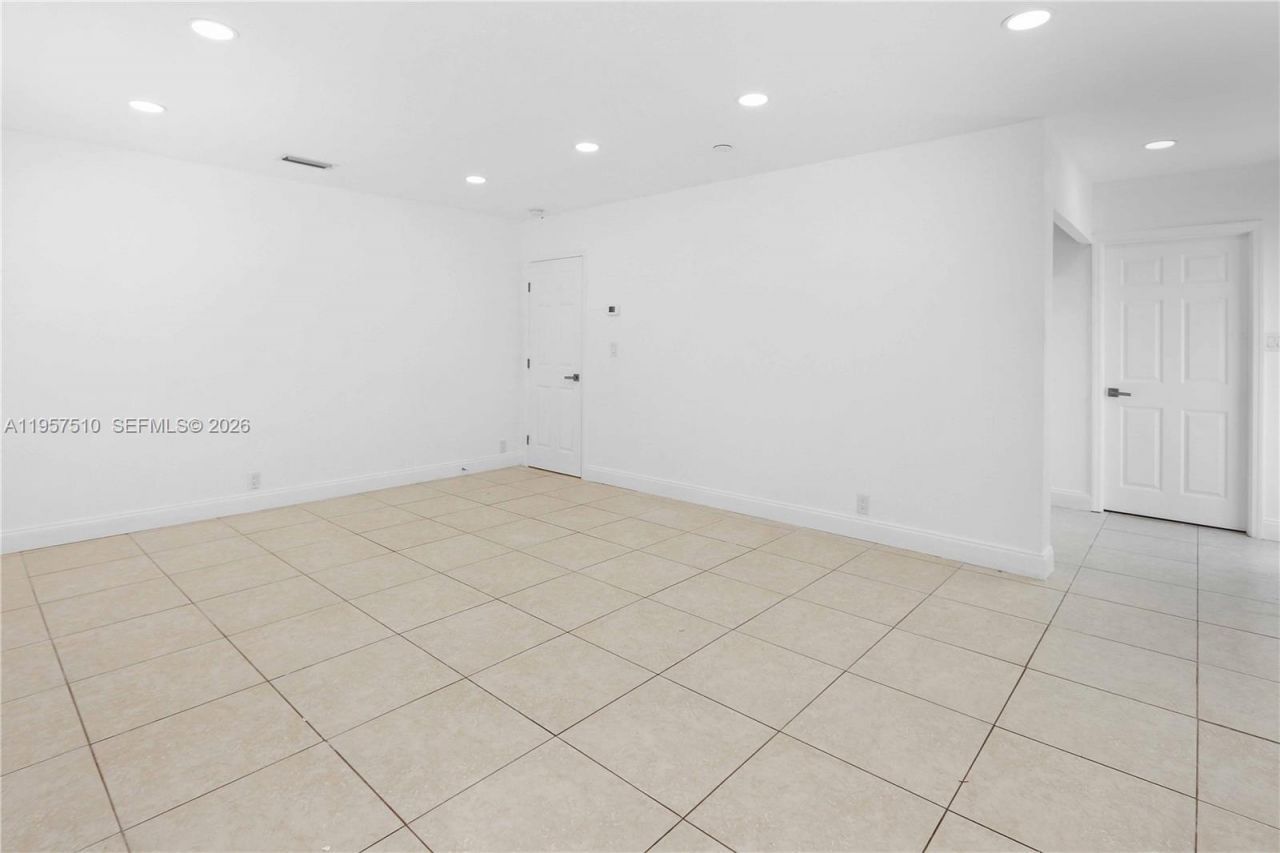 1110 S 14th Ave , Hollywood, FL 33020 Photo