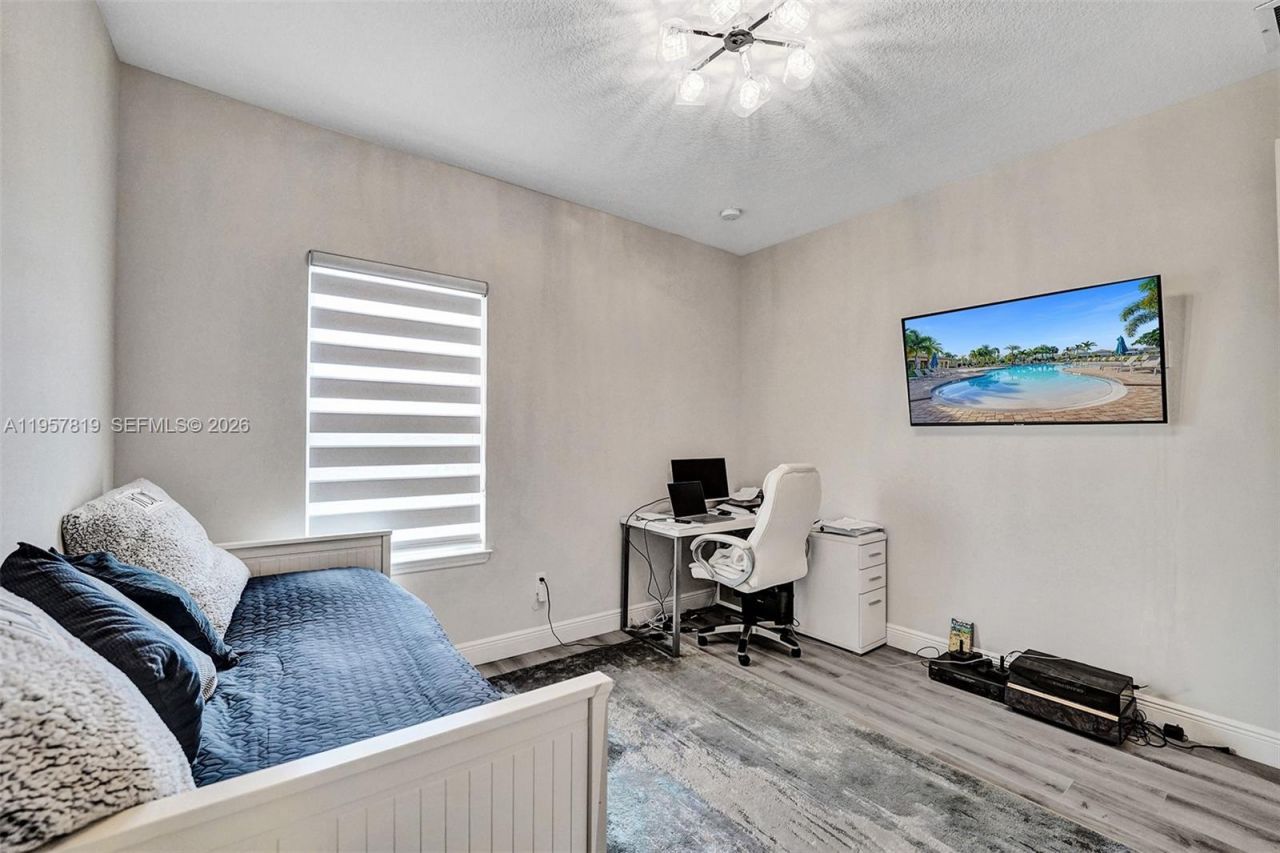 1033 Eucalyptus Dr, Hollywood, FL 33021 Photo