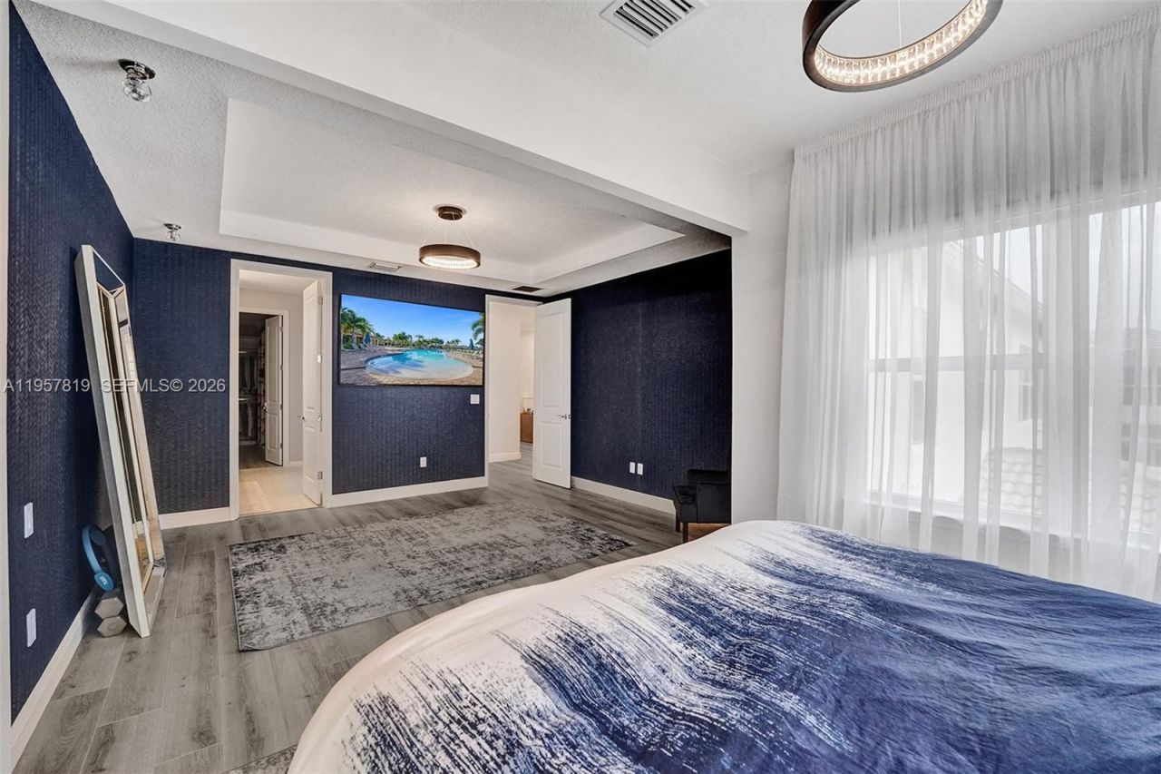 1033 Eucalyptus Dr, Hollywood, FL 33021 Photo