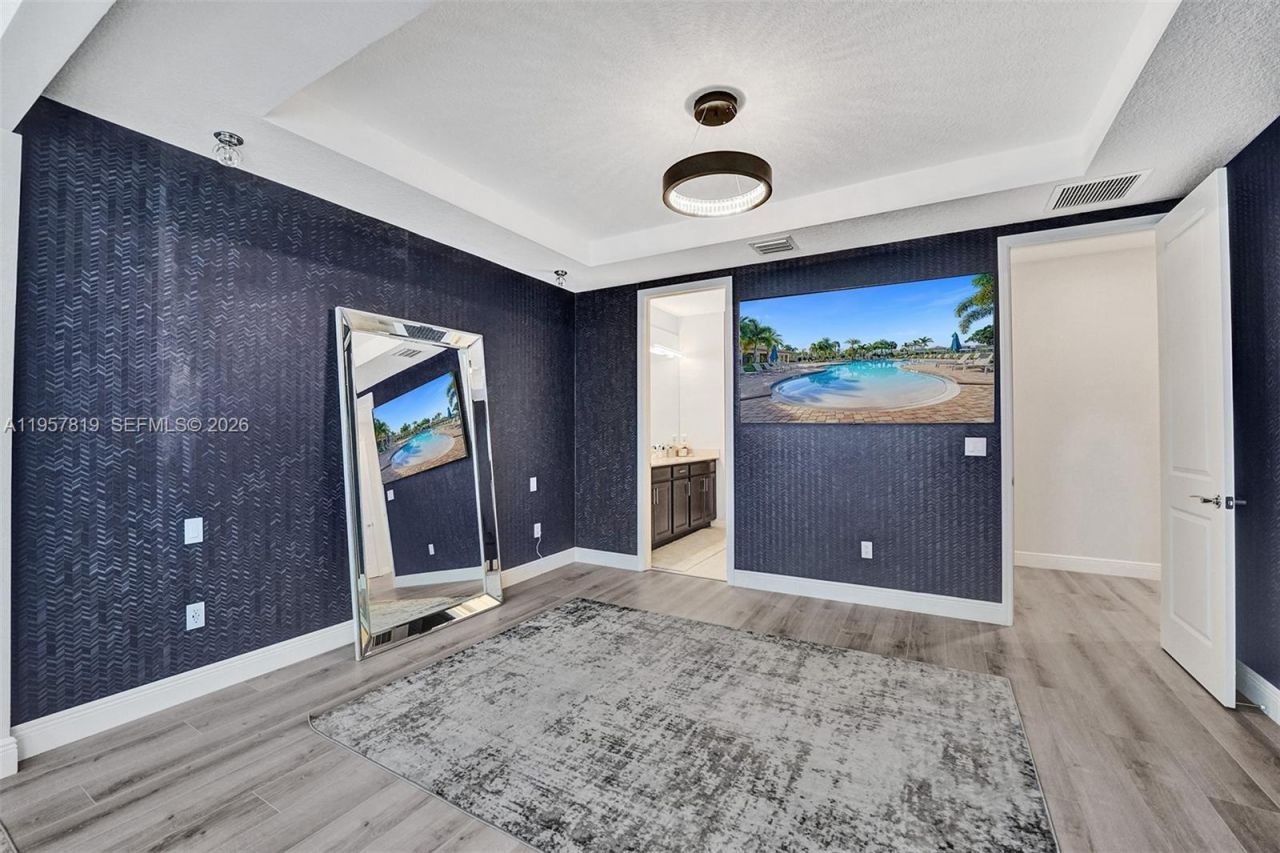 1033 Eucalyptus Dr, Hollywood, FL 33021 Photo