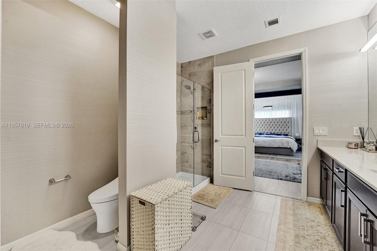 1033 Eucalyptus Dr, Hollywood, FL 33021 Photo