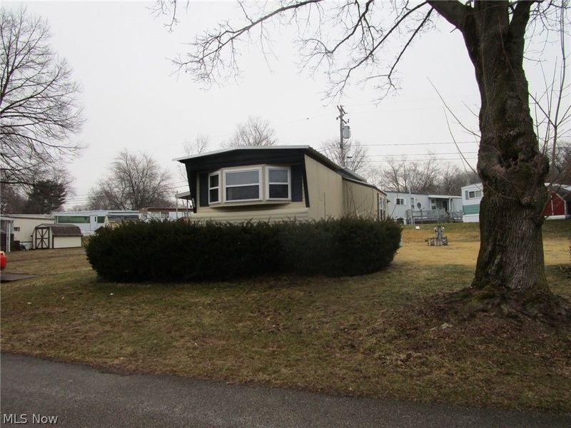 183 1626 E 51st Street, Ashtabula, OH 44004 Photo 2