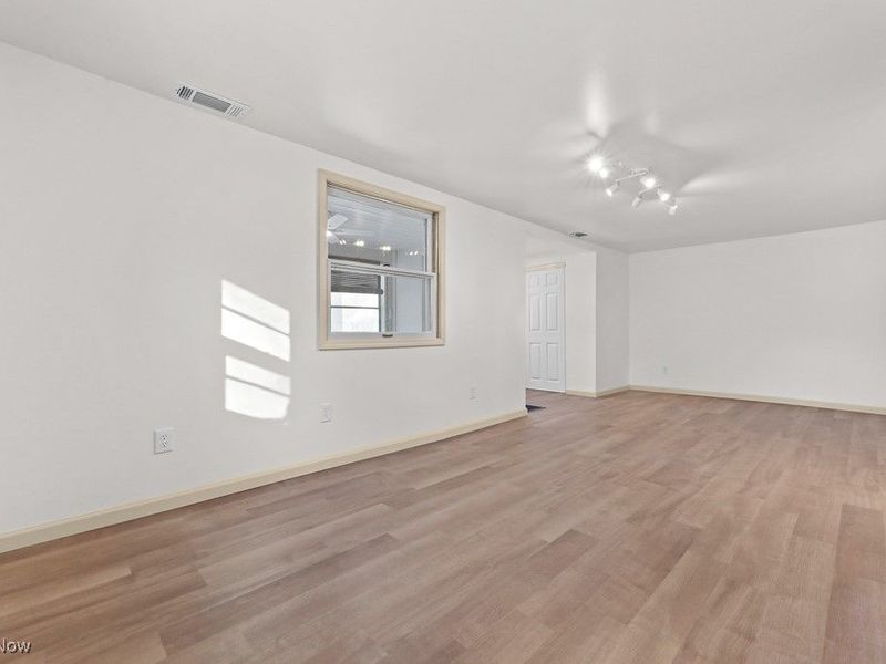 961 Crestline Drive, Akron, OH 44312 Photo 22