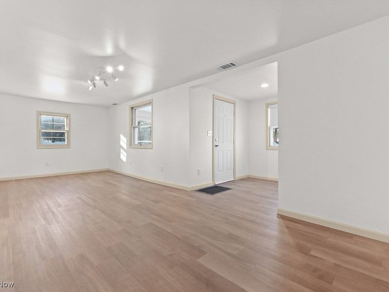 961 Crestline Drive, Akron, OH 44312 Photo 23