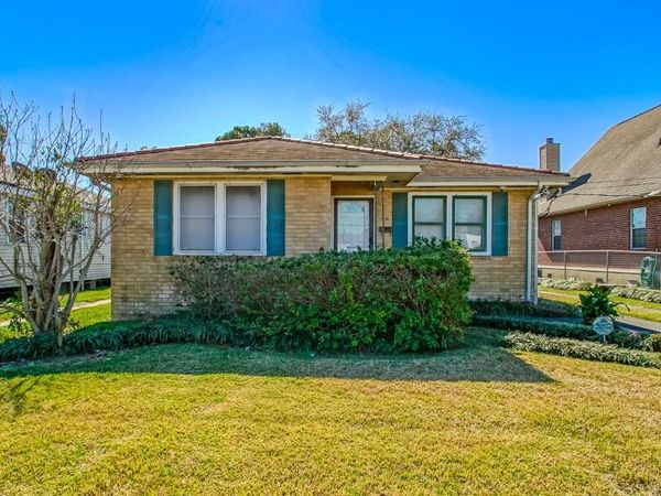 1112 KEPLER Street, Gretna, LA 70053