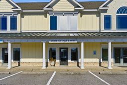 9898 Merry Ln. photo 4