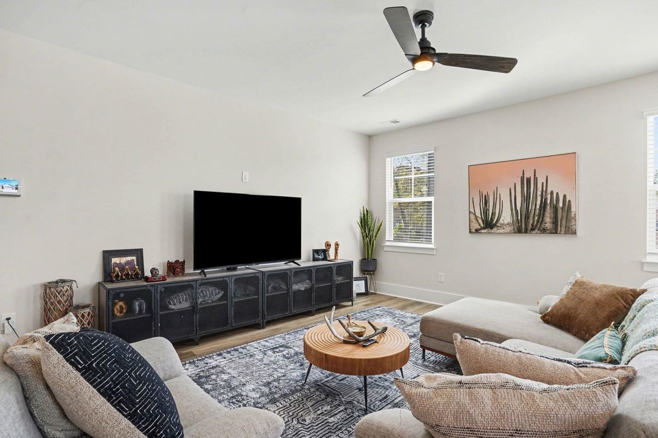 750 Plumage Ct. Photo 12