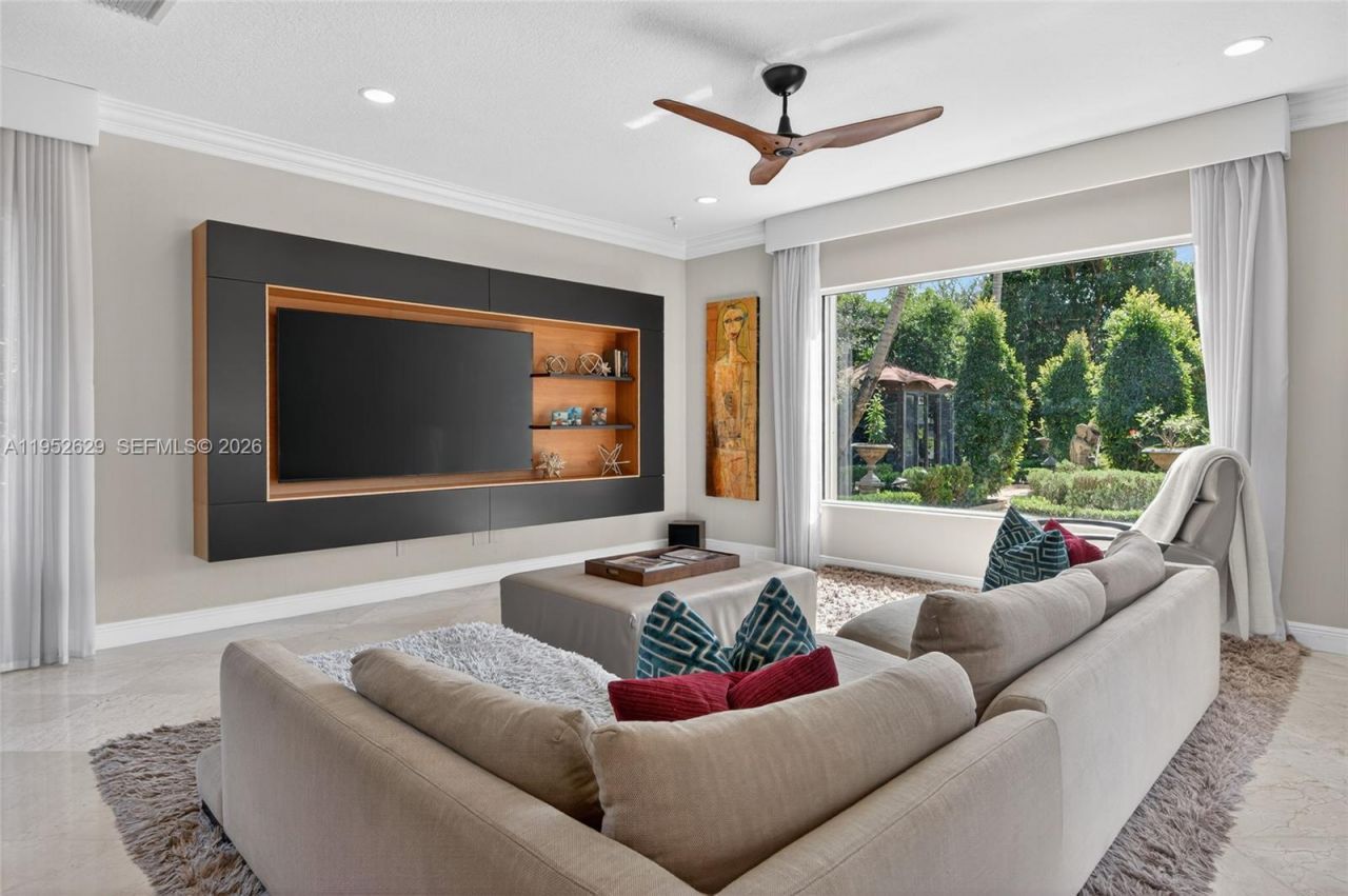 11356 Canyon Maple Blvd, Davie, FL 33330 Photo