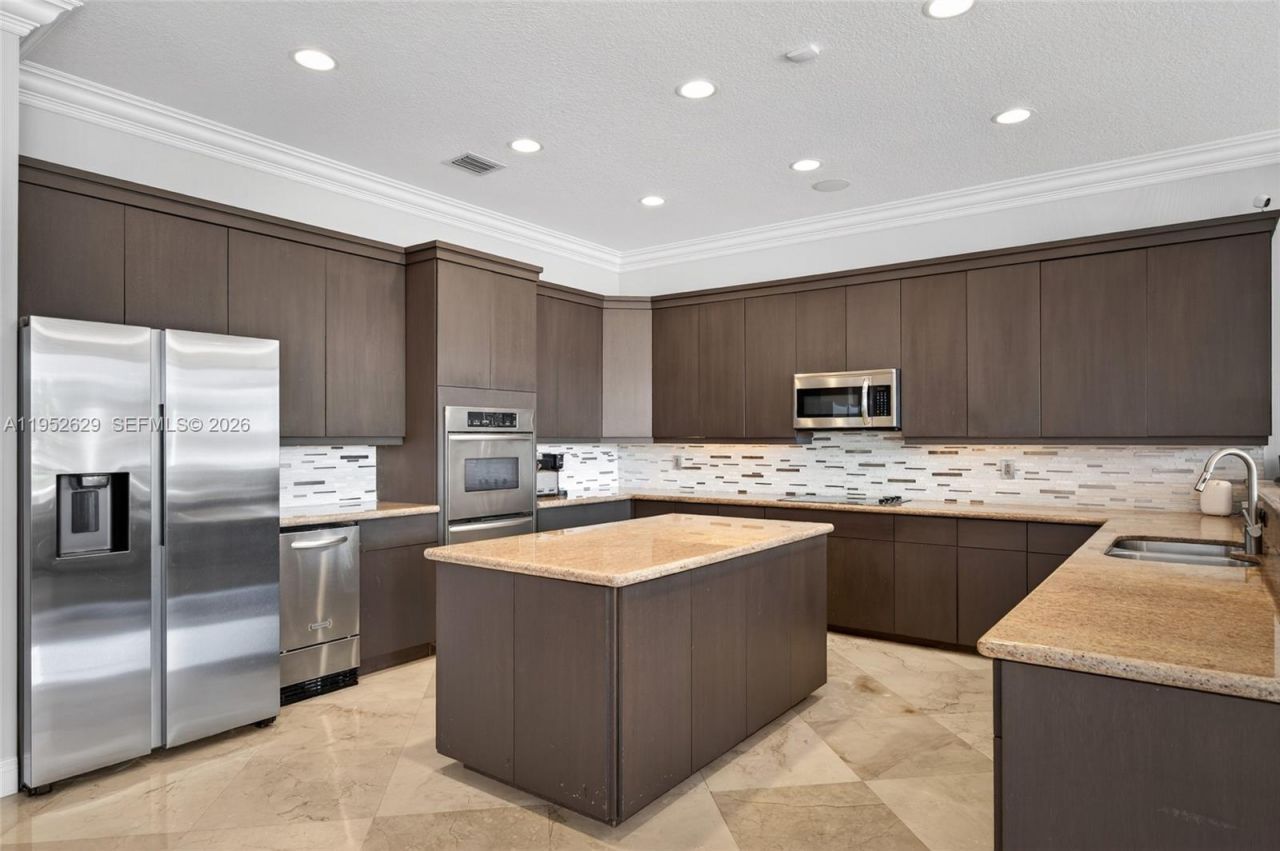 11356 Canyon Maple Blvd, Davie, FL 33330 Photo