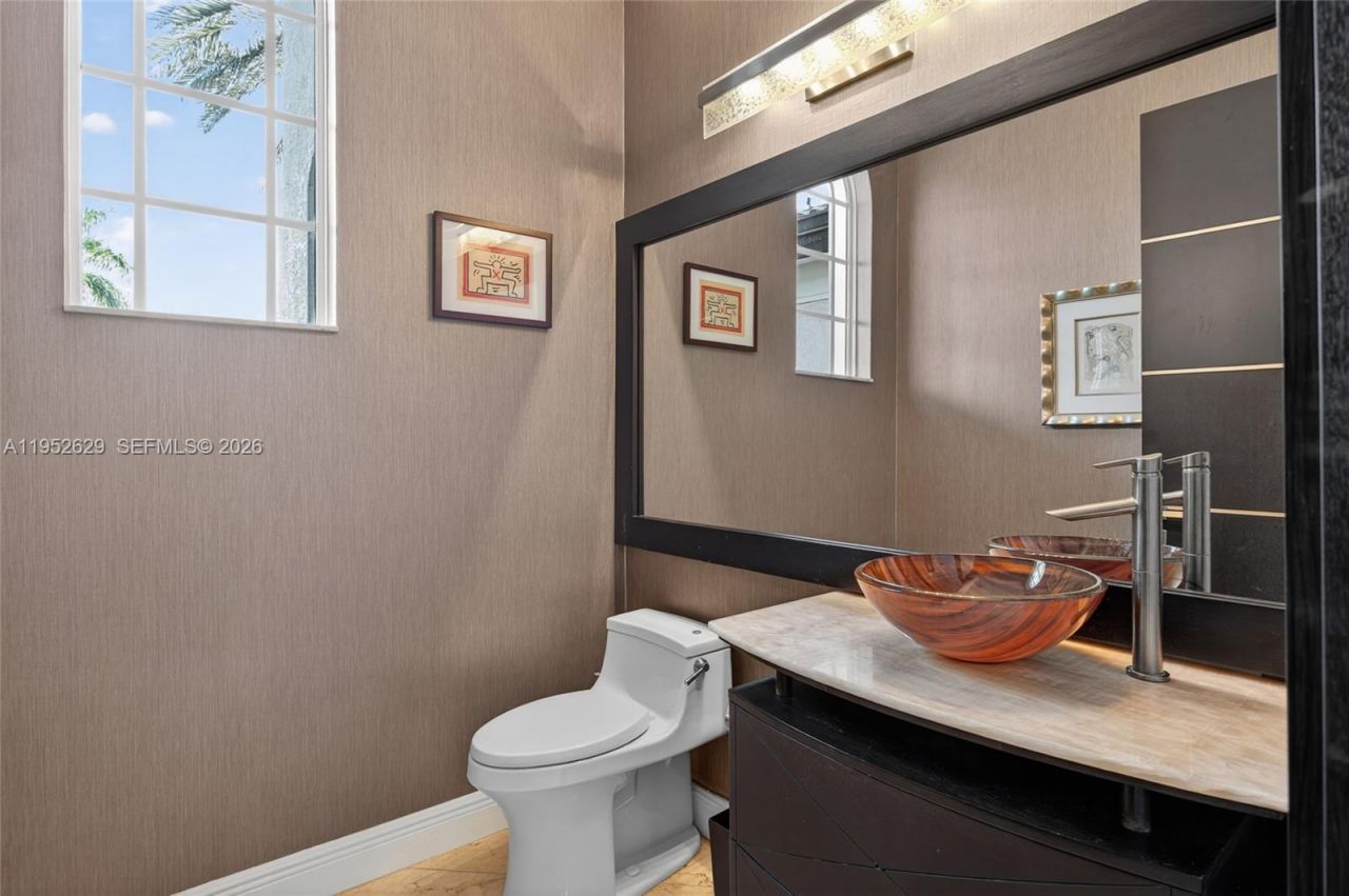 11356 Canyon Maple Blvd, Davie, FL 33330 Photo