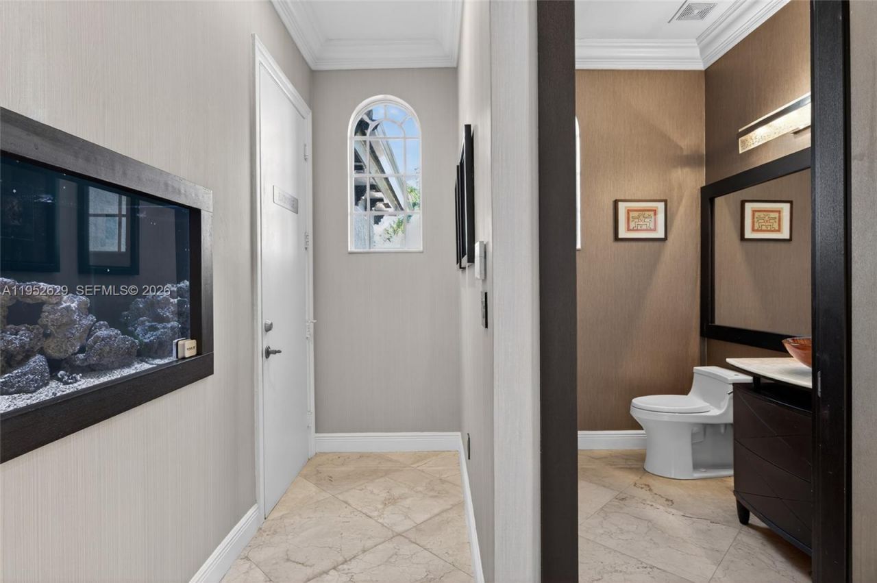 11356 Canyon Maple Blvd, Davie, FL 33330 Photo