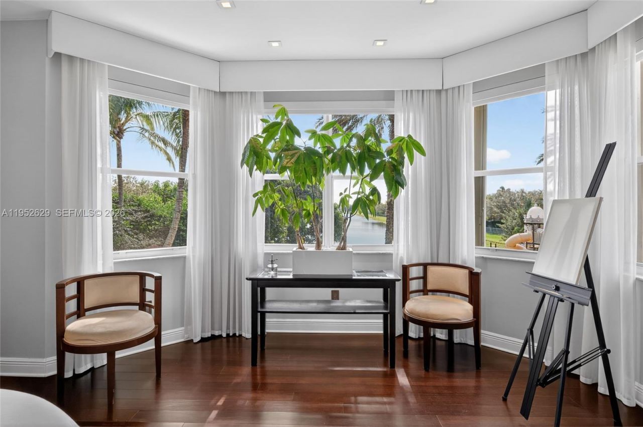 11356 Canyon Maple Blvd, Davie, FL 33330 Photo