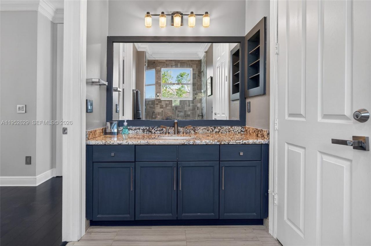 11356 Canyon Maple Blvd, Davie, FL 33330 Photo