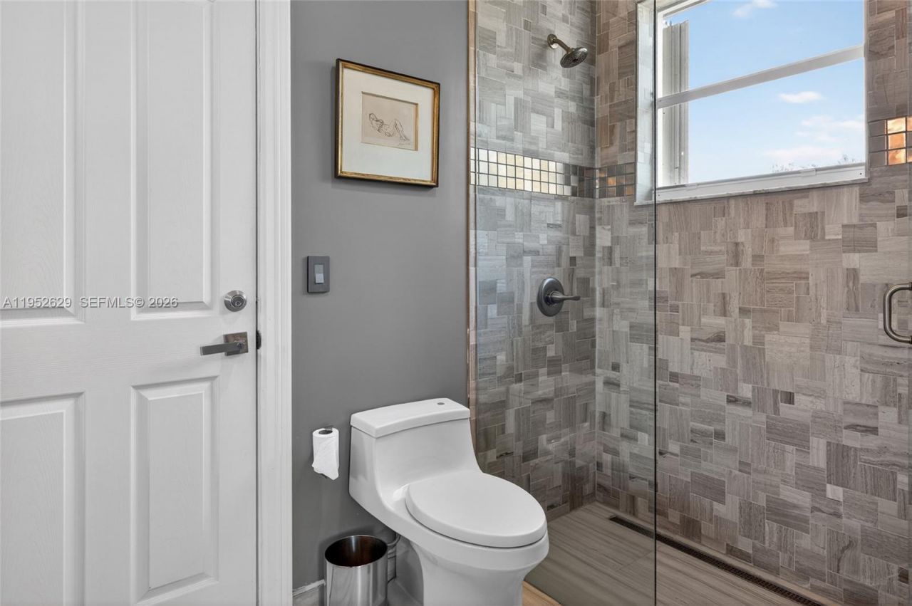 11356 Canyon Maple Blvd, Davie, FL 33330 Photo