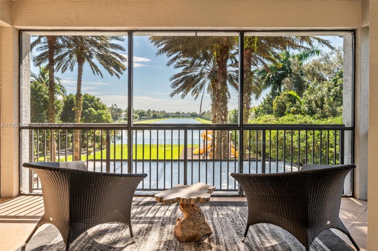 11356 Canyon Maple Blvd, Davie, FL 33330 Photo