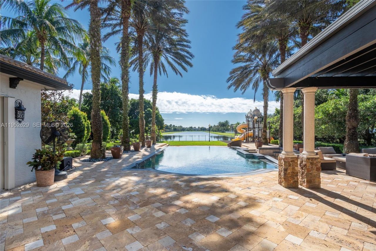 11356 Canyon Maple Blvd, Davie, FL 33330 Photo