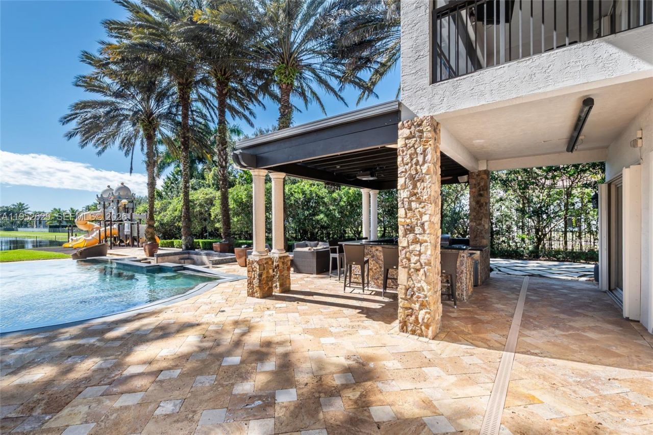 11356 Canyon Maple Blvd, Davie, FL 33330 Photo